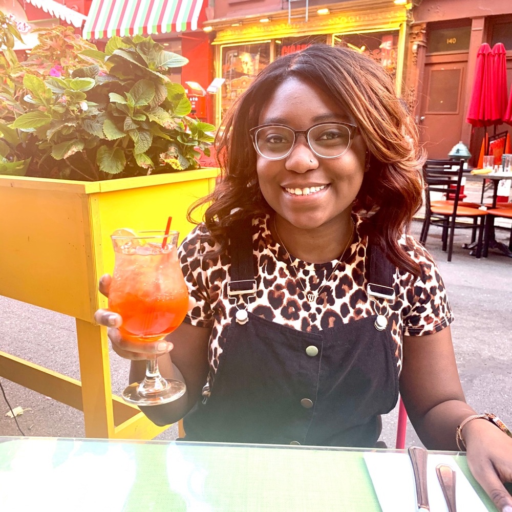 Meet your Posher, Ebony